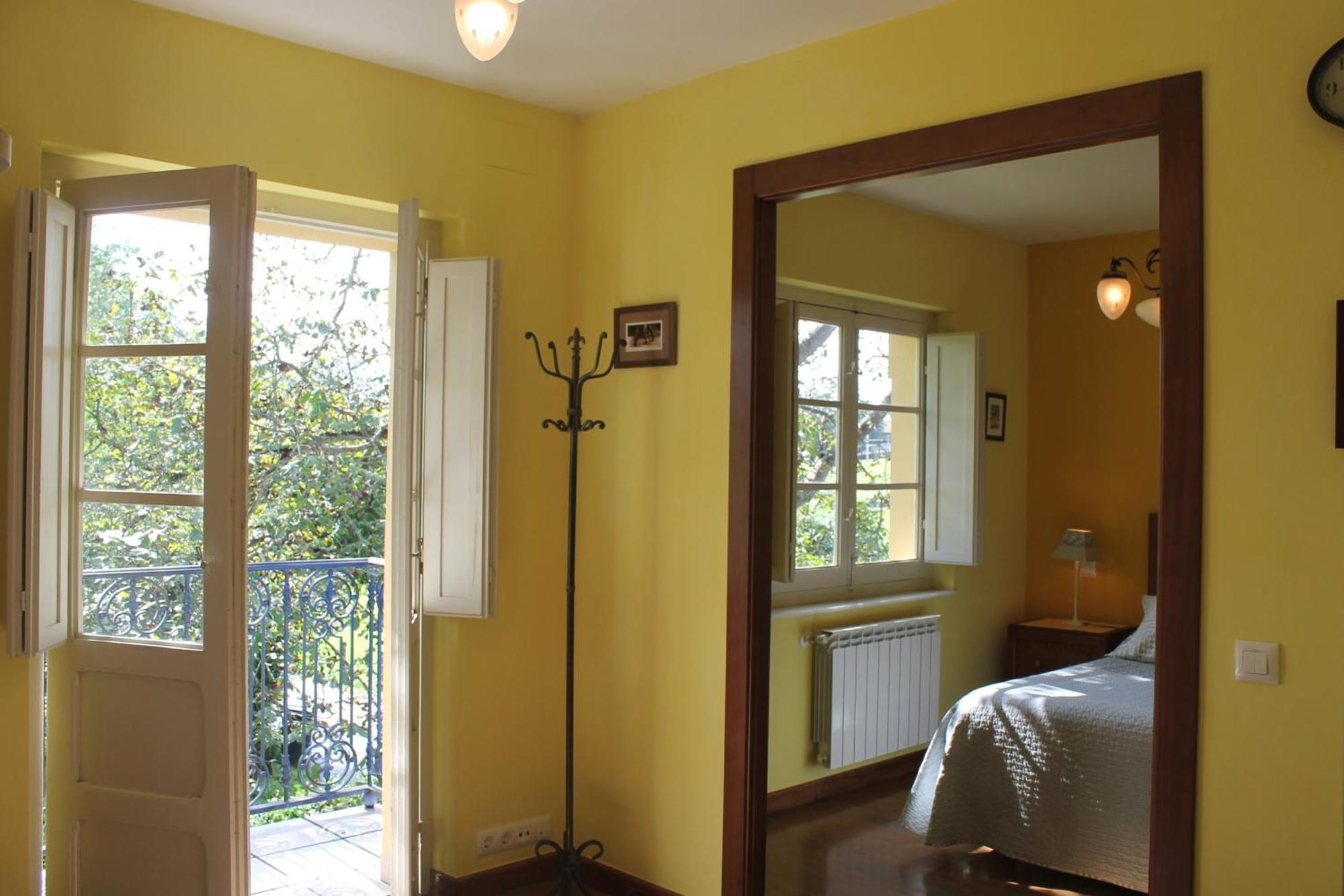 Casa De Aldea Monga 9 En Nava, Asturias Villa ภายนอก รูปภาพ