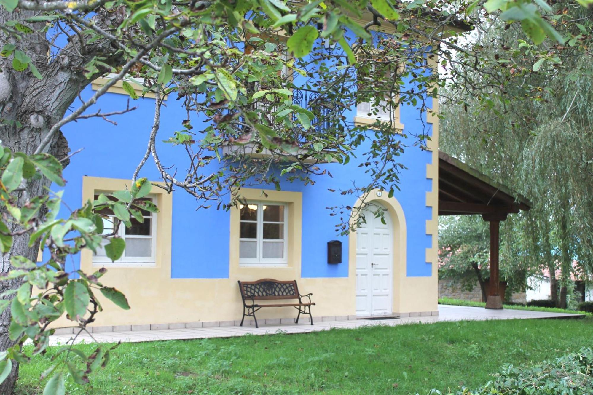 Casa De Aldea Monga 9 En Nava, Asturias Villa ภายนอก รูปภาพ